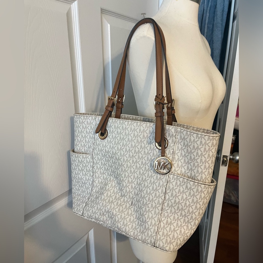 SALE Michael Kors Jet set tote bag